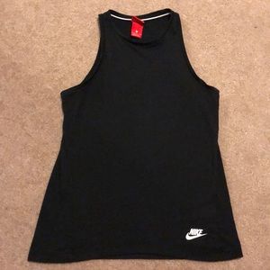 Nike Essential Womens tank top